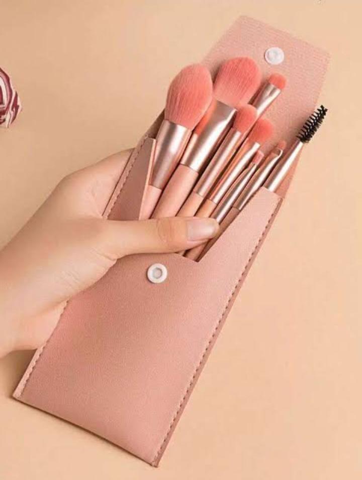 Cute Brushes With Leather Pouch